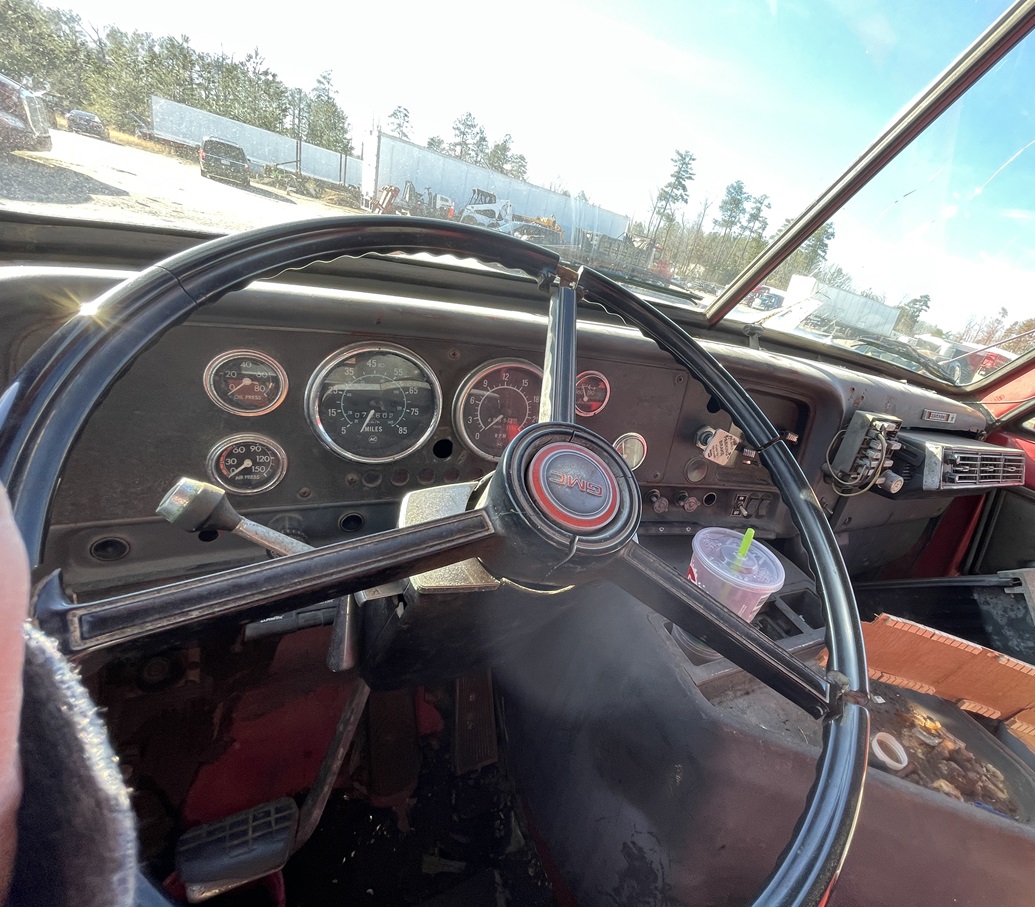 1986 GMC Brigadier Dump Truck - Image 11